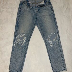 American Eagle Light Wash Distressed Boyfriend Jeans (4)